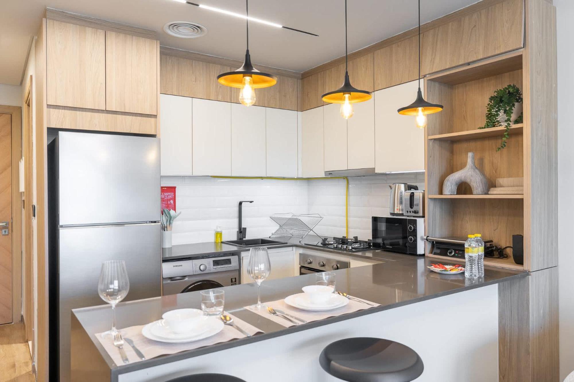 Apartment That Sleeps 2 And Near Circle Mall And Five, Jvc
